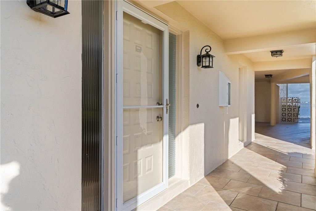 En Venta: $349,000 (2 camas, 2 baños, 1581 Pies cuadrados)