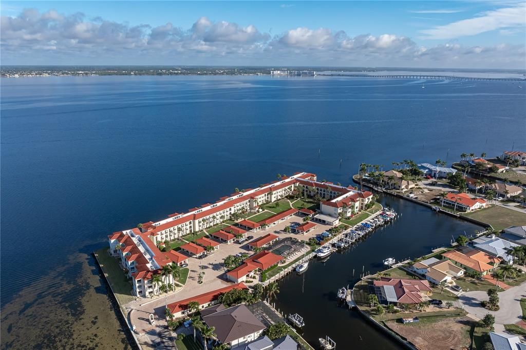 En Venta: $349,000 (2 camas, 2 baños, 1581 Pies cuadrados)