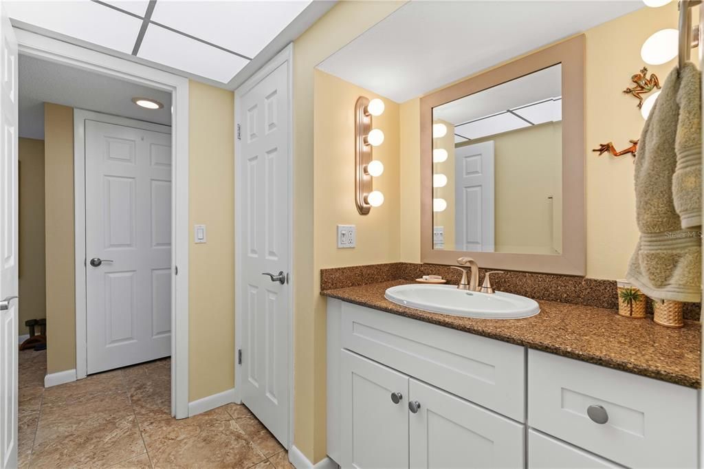 En Venta: $349,000 (2 camas, 2 baños, 1581 Pies cuadrados)