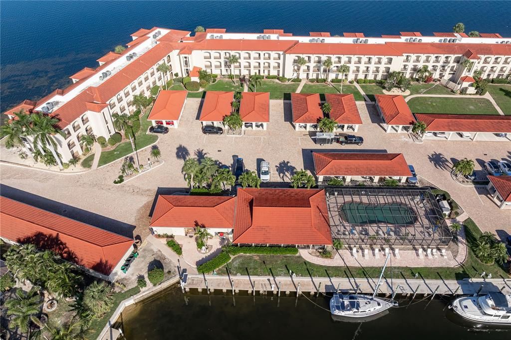 En Venta: $349,000 (2 camas, 2 baños, 1581 Pies cuadrados)