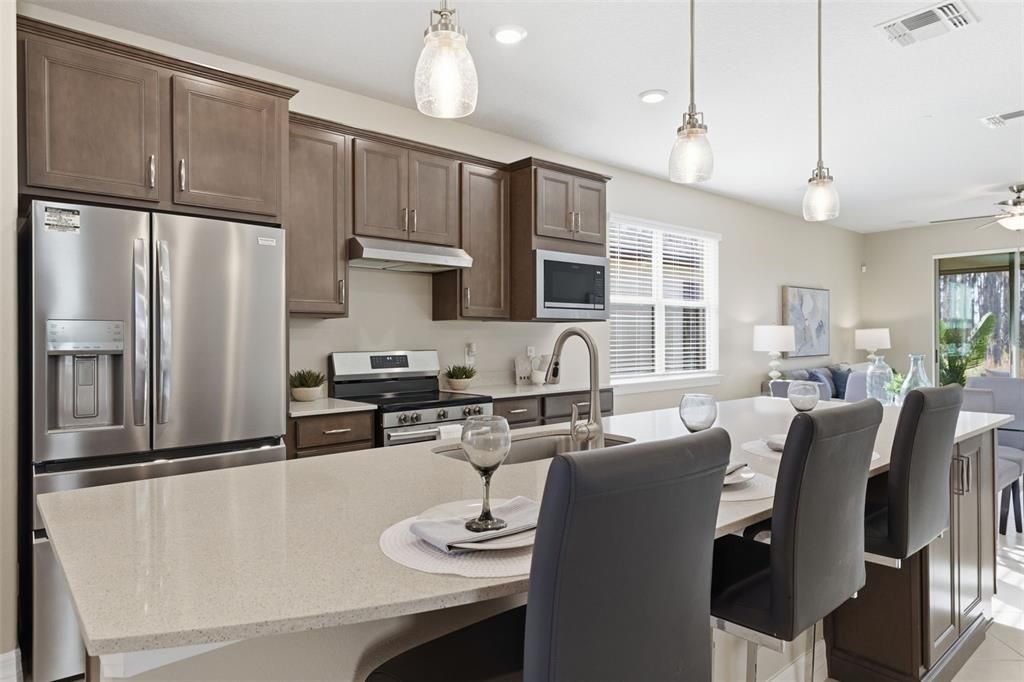 For Sale: $390,000 (2 beds, 2 baths, 1368 Square Feet)