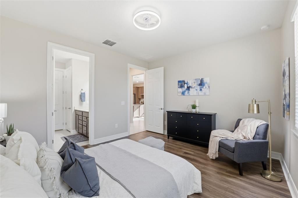 For Sale: $390,000 (2 beds, 2 baths, 1368 Square Feet)