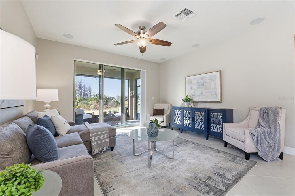 For Sale: $390,000 (2 beds, 2 baths, 1368 Square Feet)