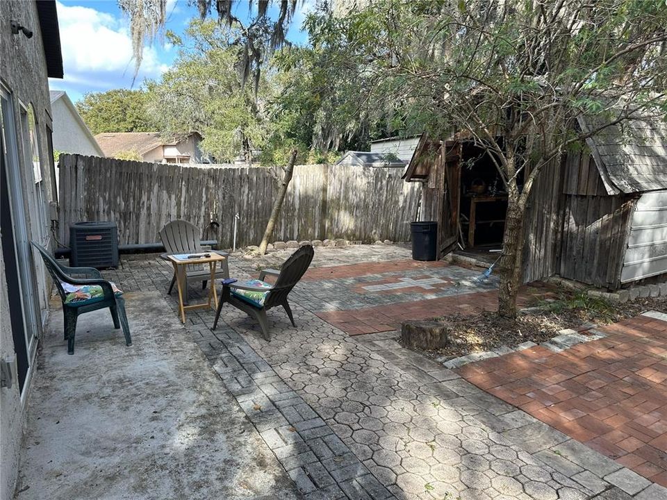 待售: $259,900 (2 贝兹, 1 浴室, 1003 平方英尺)