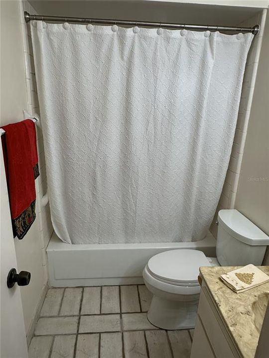 待售: $259,900 (2 贝兹, 1 浴室, 1003 平方英尺)