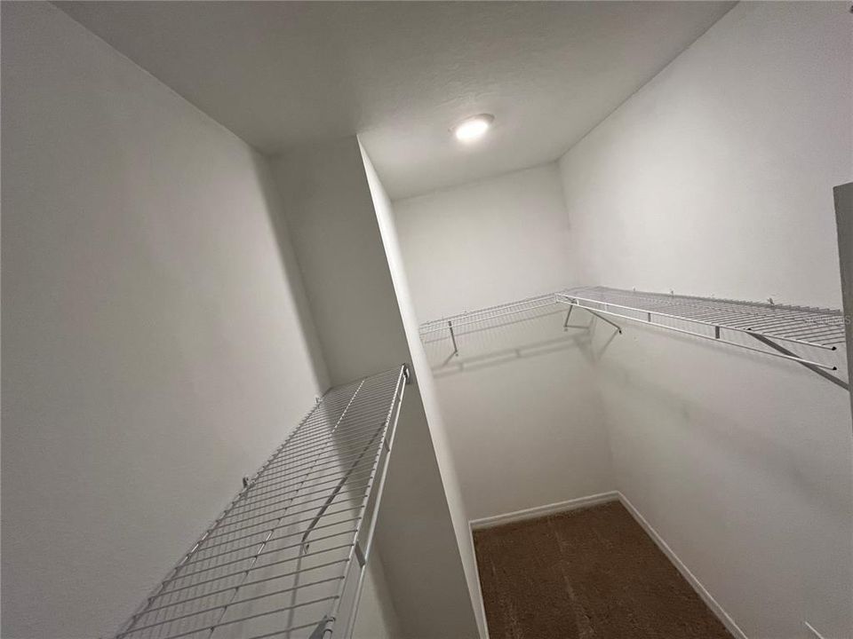 En Venta: $289,000 (4 camas, 2 baños, 1485 Pies cuadrados)