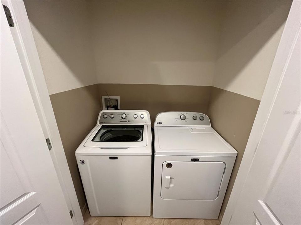 En Venta: $289,000 (4 camas, 2 baños, 1485 Pies cuadrados)