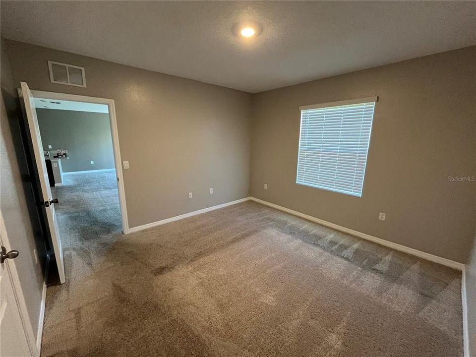 En Venta: $289,000 (4 camas, 2 baños, 1485 Pies cuadrados)