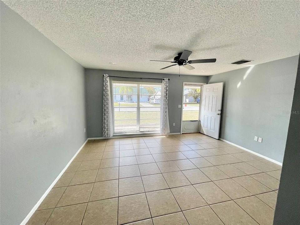 En Venta: $195,000 (2 camas, 1 baños, 806 Pies cuadrados)