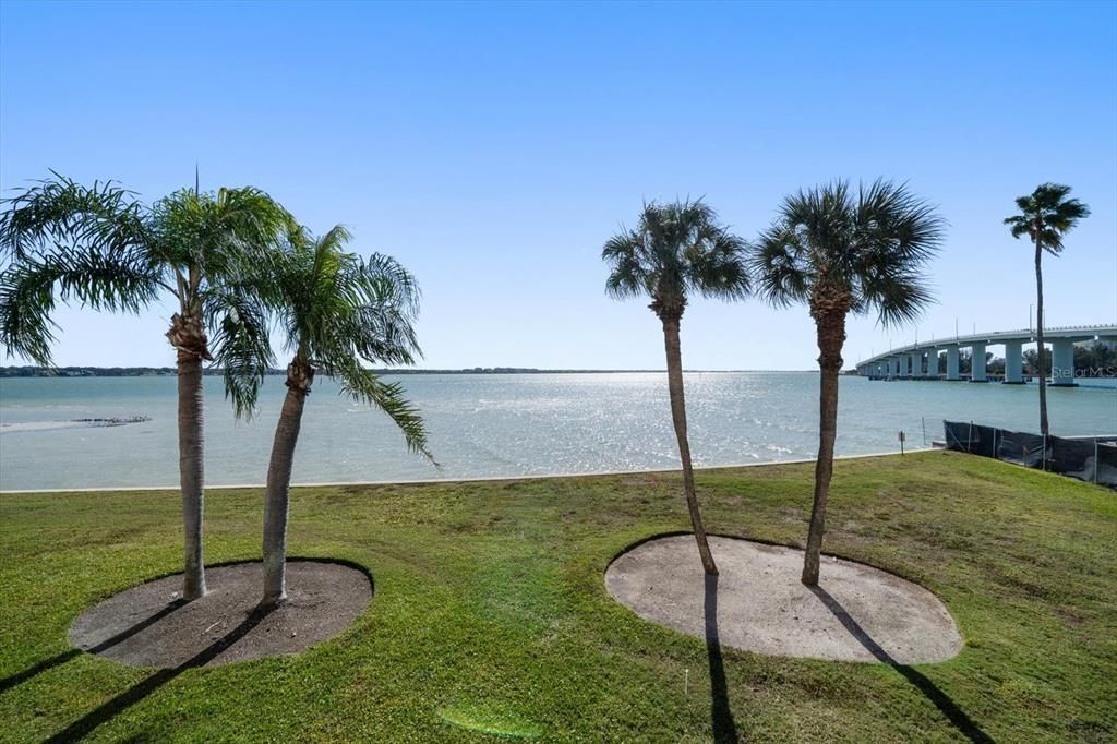 На продажу: $599,000 (2 спален, 2 ванн, 1181 Квадратных фут)