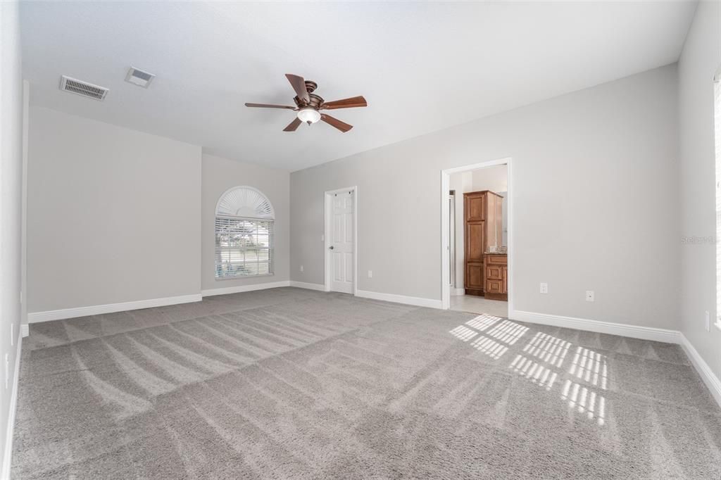 В аренду: $3,800 (5 спален, 3 ванн, 2653 Квадратных фут)