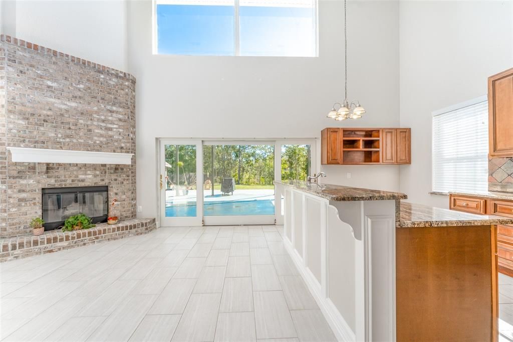 В аренду: $3,800 (5 спален, 3 ванн, 2653 Квадратных фут)