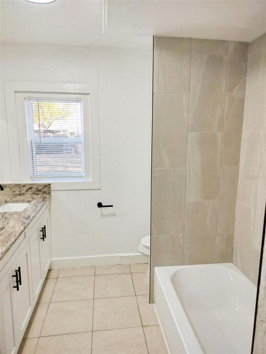 For Sale: $160,000 (2 beds, 1 baths, 660 Square Feet)