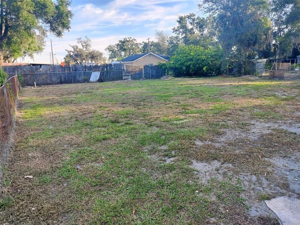 For Sale: $160,000 (2 beds, 1 baths, 660 Square Feet)