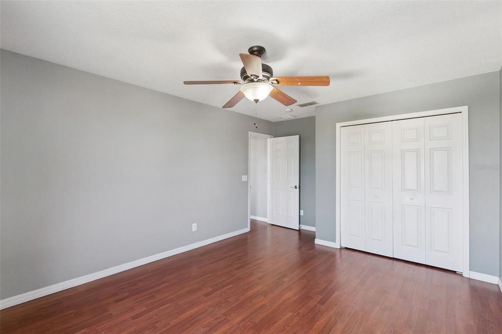 待售: $425,000 (5 贝兹, 2 浴室, 3106 平方英尺)