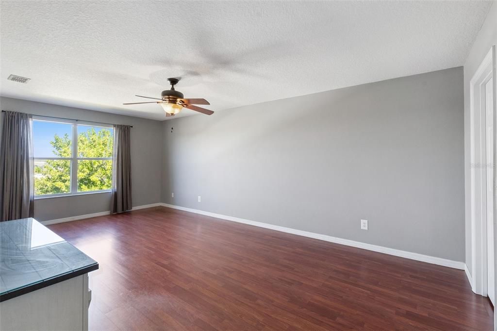 待售: $425,000 (5 贝兹, 2 浴室, 3106 平方英尺)