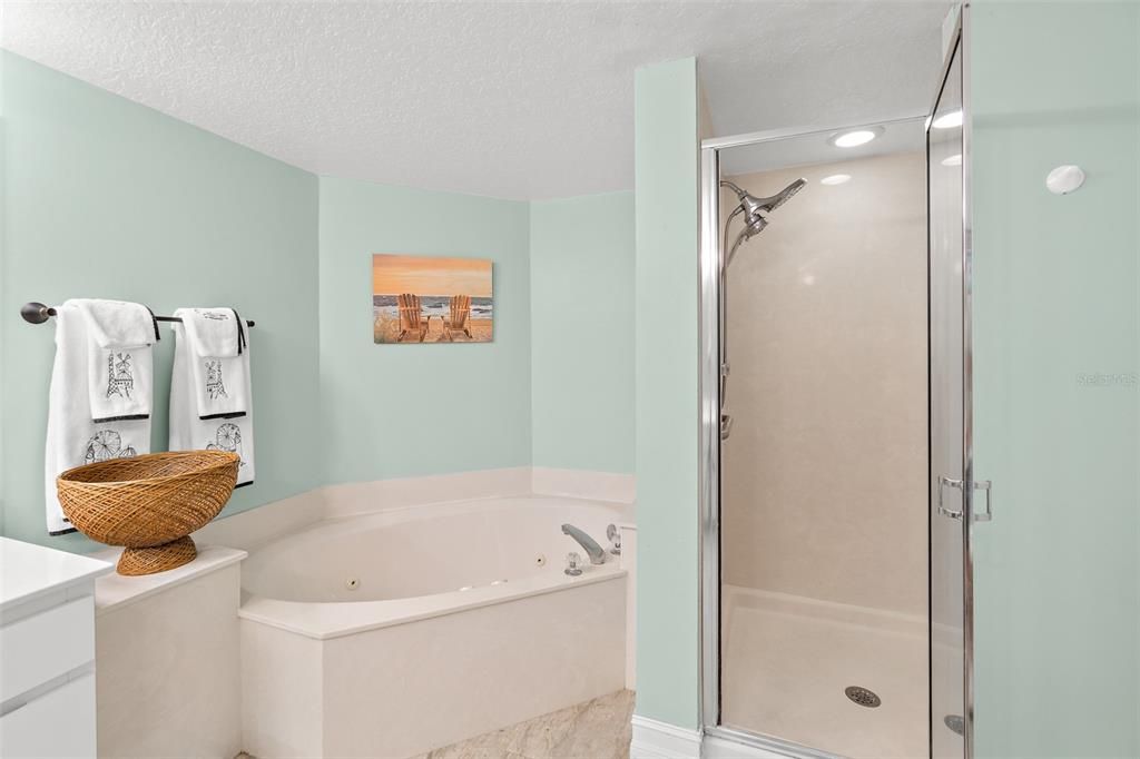 待售: $400,000 (2 贝兹, 2 浴室, 1511 平方英尺)