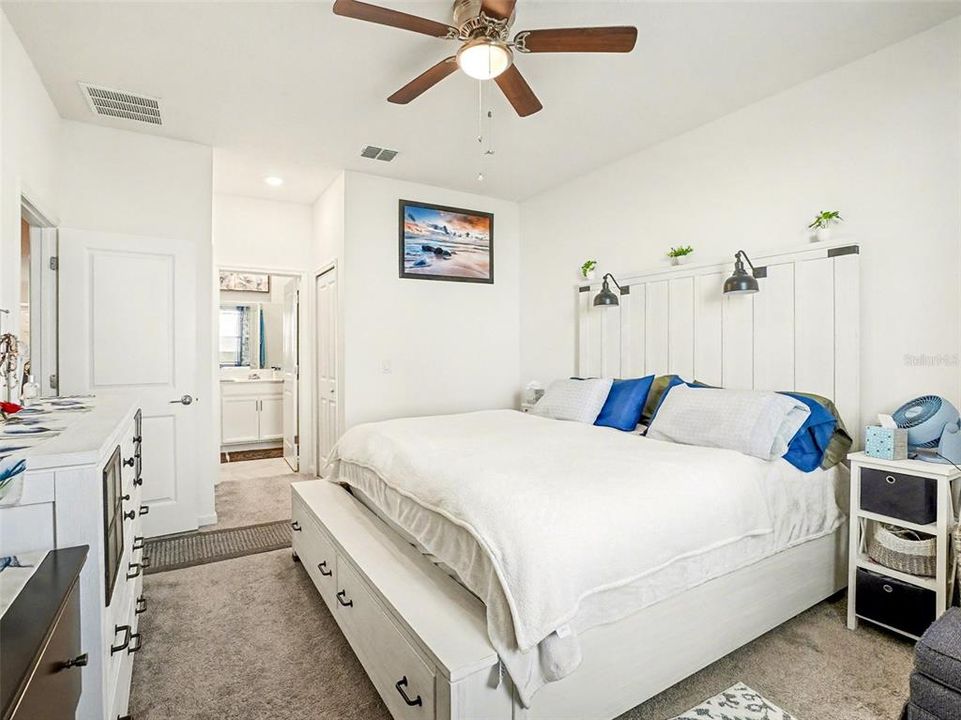 На продажу: $420,000 (4 спален, 3 ванн, 2110 Квадратных фут)