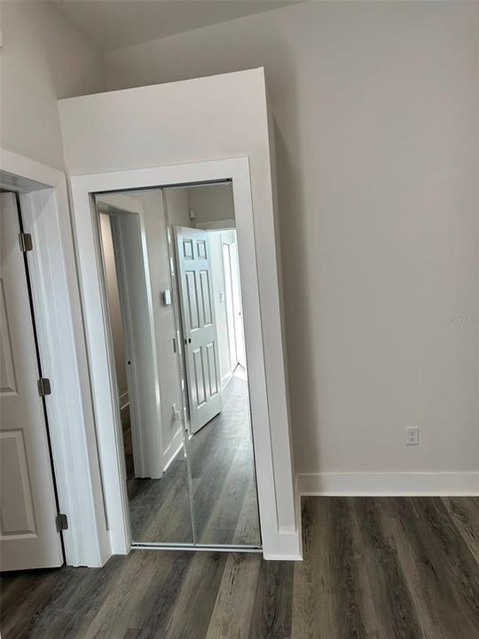 For Rent: $1,500 (1 beds, 1 baths, 450 Square Feet)