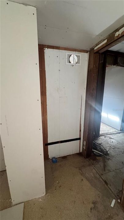 For Sale: $97,000 (3 beds, 1 baths, 1124 Square Feet)