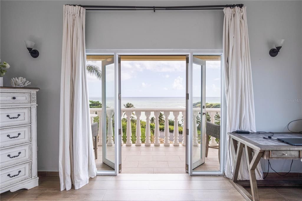 En Venta: $3,999,000 (6 camas, 6 baños, 4674 Pies cuadrados)