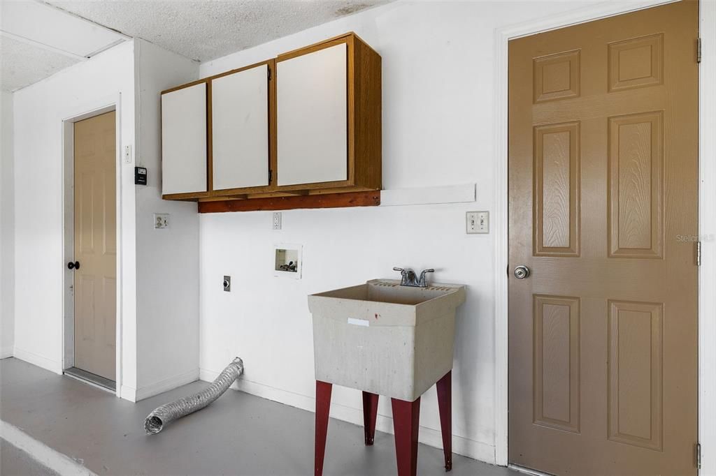 待售: $325,000 (3 贝兹, 2 浴室, 1279 平方英尺)