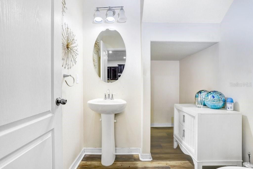 待售: $490,000 (5 贝兹, 2 浴室, 3121 平方英尺)