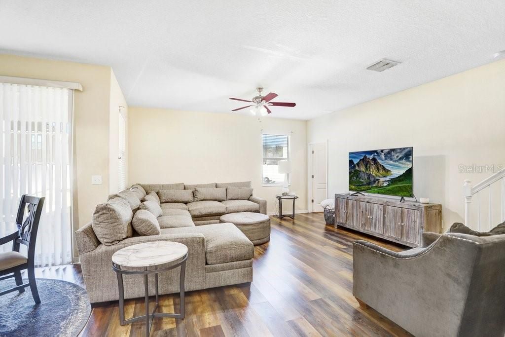 待售: $490,000 (5 贝兹, 2 浴室, 3121 平方英尺)