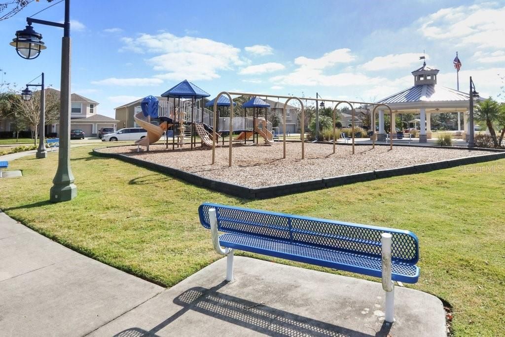 待售: $490,000 (5 贝兹, 2 浴室, 3121 平方英尺)