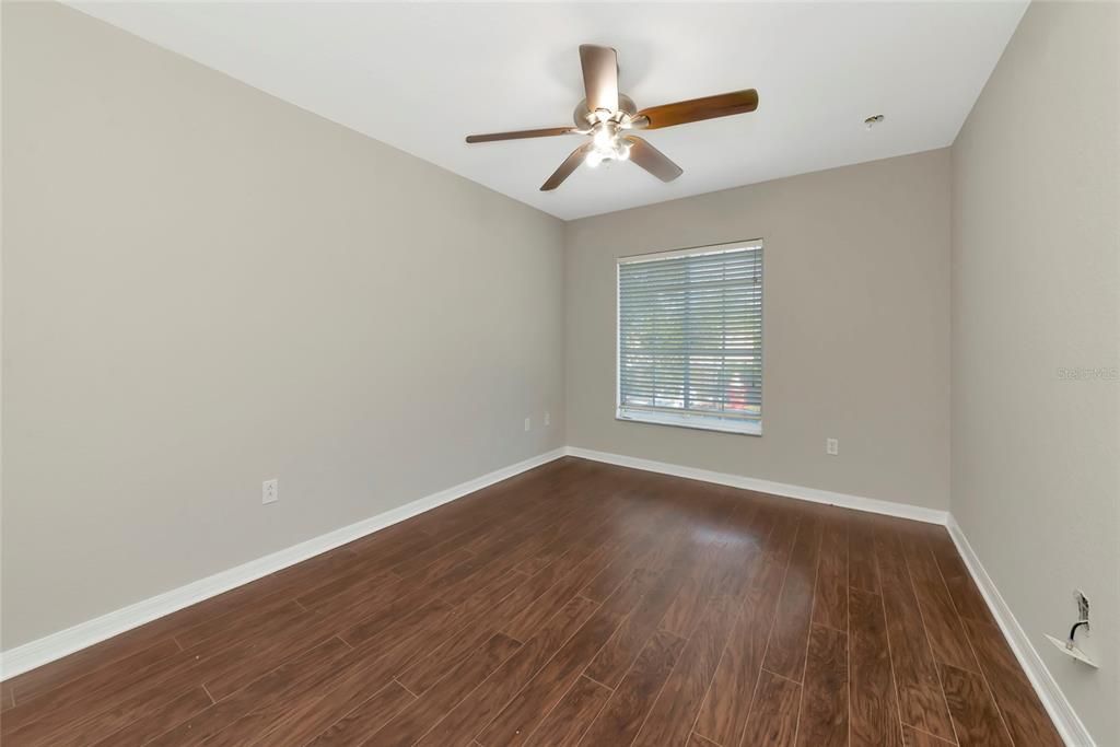 En Venta: $415,000 (4 camas, 2 baños, 2253 Pies cuadrados)