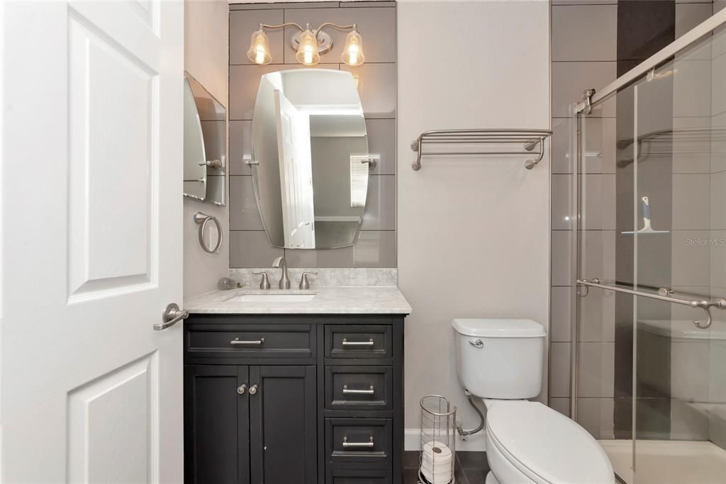 En Venta: $415,000 (4 camas, 2 baños, 2253 Pies cuadrados)