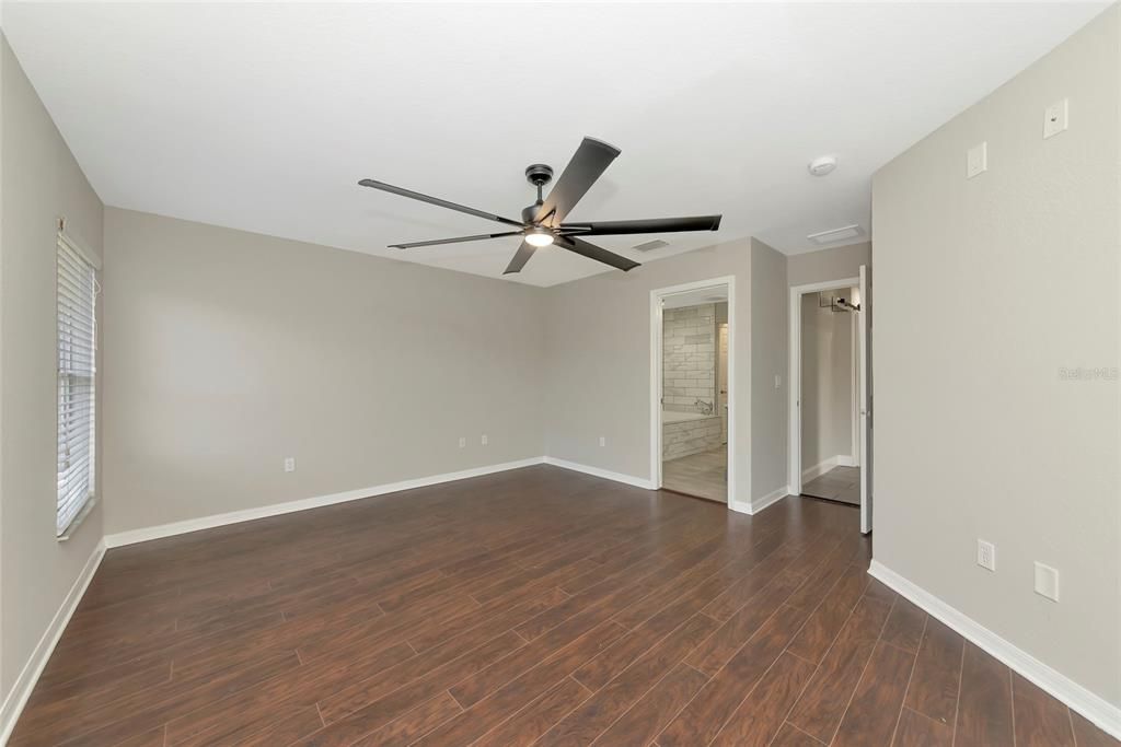 En Venta: $415,000 (4 camas, 2 baños, 2253 Pies cuadrados)