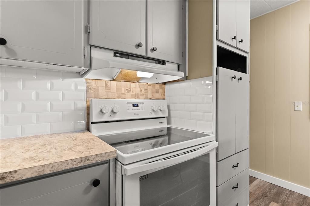 待售: $165,000 (2 贝兹, 2 浴室, 624 平方英尺)