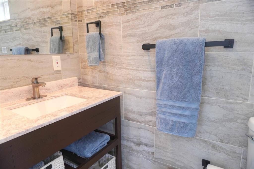 出租: $3,500 (2 贝兹, 2 浴室, 1108 平方英尺)