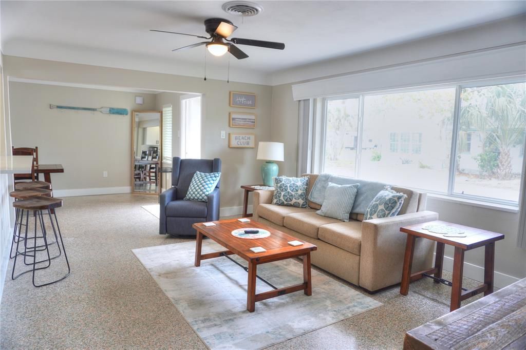 出租: $3,500 (2 贝兹, 2 浴室, 1108 平方英尺)