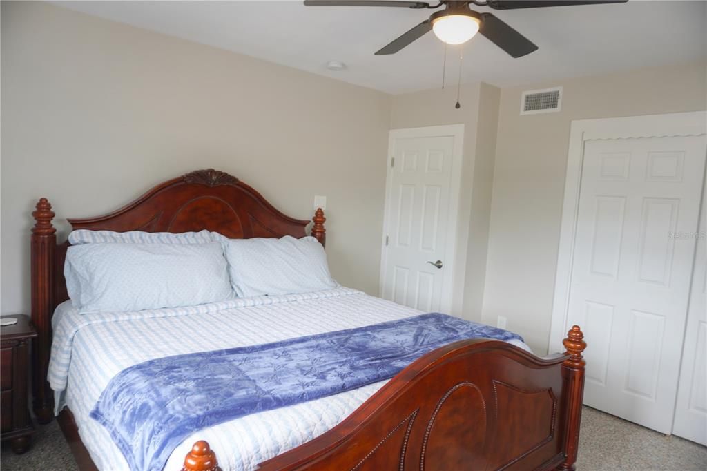 出租: $3,500 (2 贝兹, 2 浴室, 1108 平方英尺)