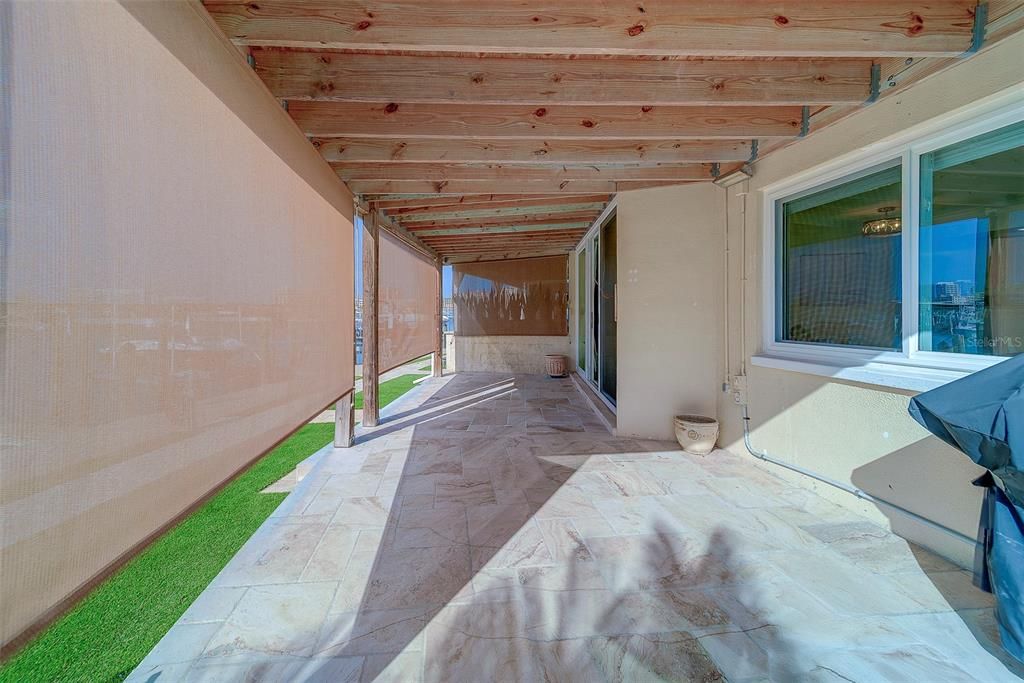 На продажу: $475,000 (2 спален, 2 ванн, 784 Квадратных фут)