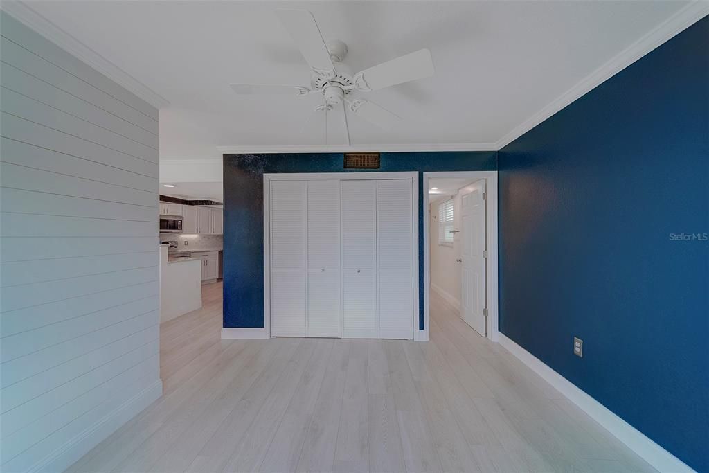 На продажу: $475,000 (2 спален, 2 ванн, 784 Квадратных фут)