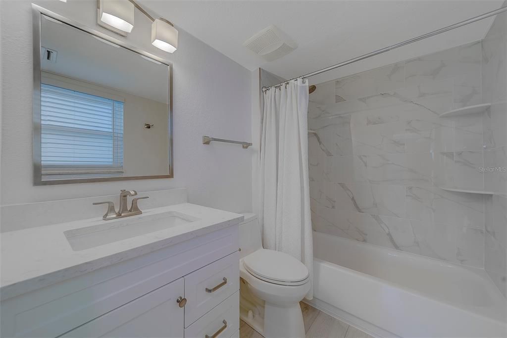 На продажу: $475,000 (2 спален, 2 ванн, 784 Квадратных фут)