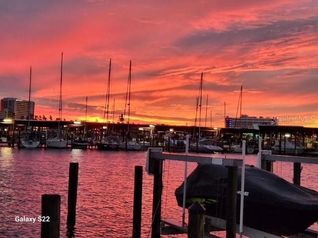 На продажу: $475,000 (2 спален, 2 ванн, 784 Квадратных фут)