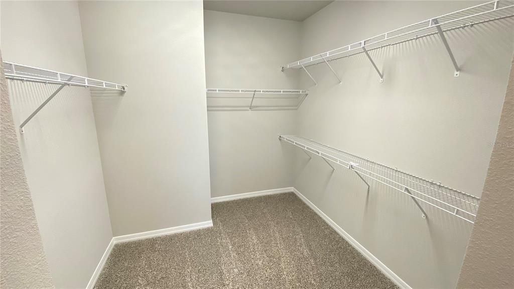 В аренду: $2,400 (3 спален, 2 ванн, 1941 Квадратных фут)