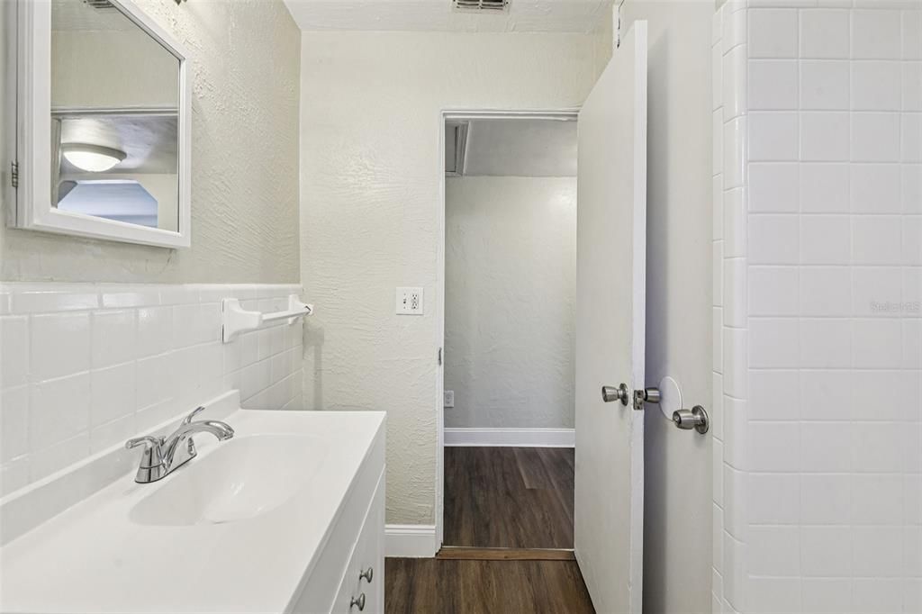 For Sale: $299,900 (3 beds, 1 baths, 1346 Square Feet)