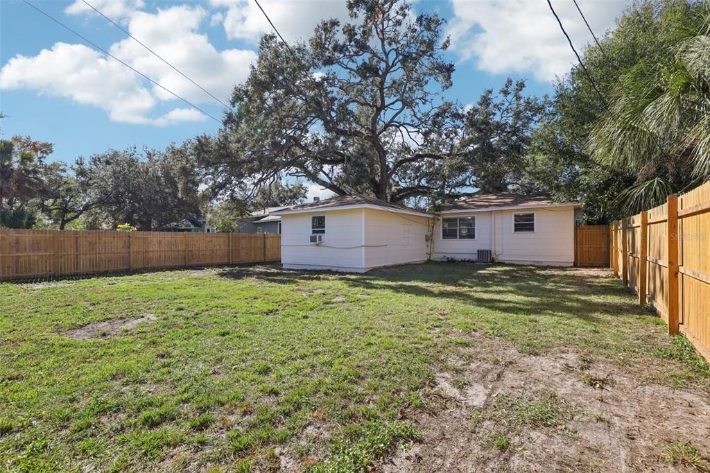 For Sale: $299,900 (3 beds, 1 baths, 1346 Square Feet)