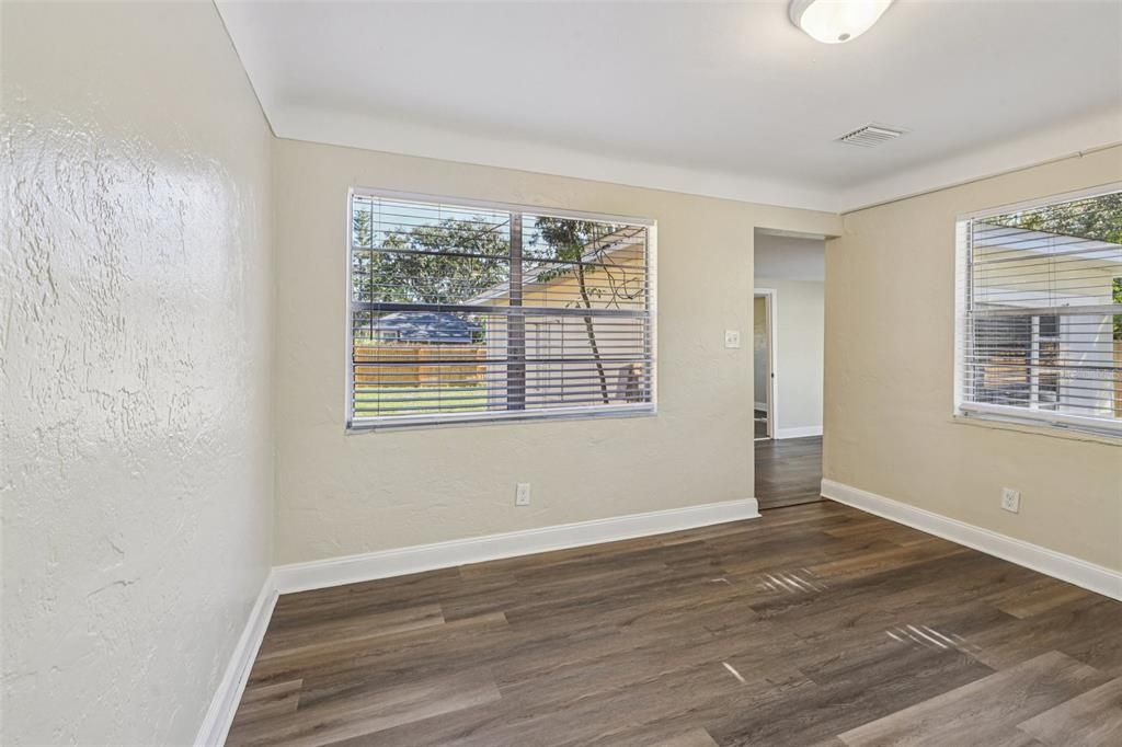 For Sale: $299,900 (3 beds, 1 baths, 1346 Square Feet)