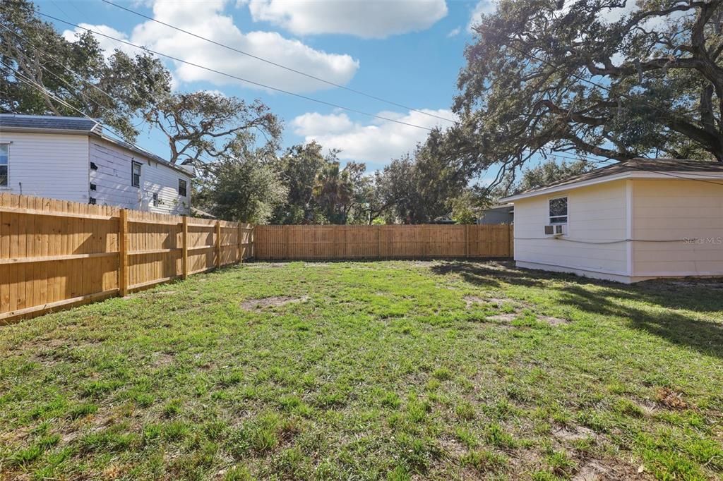 For Sale: $299,900 (3 beds, 1 baths, 1346 Square Feet)