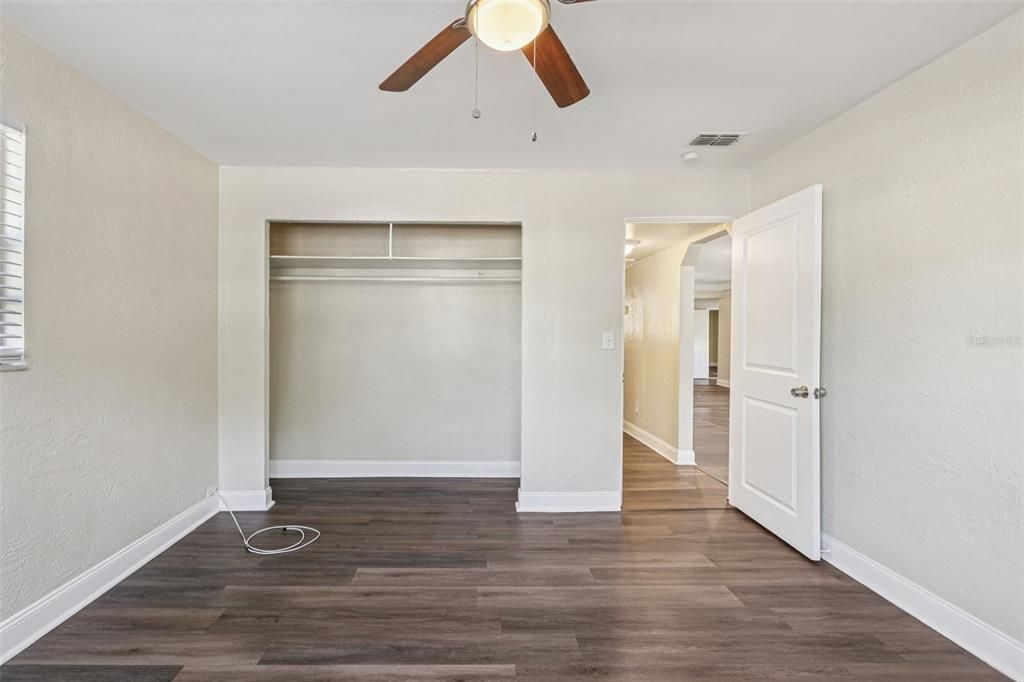 For Sale: $299,900 (3 beds, 1 baths, 1346 Square Feet)