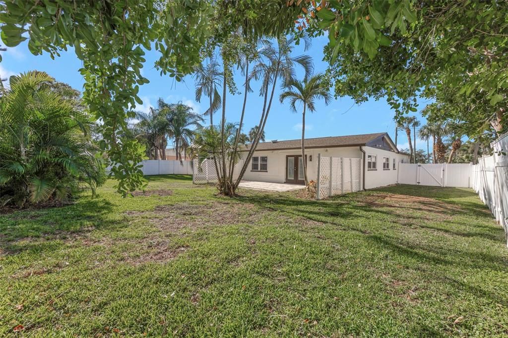 For Sale: $549,999 (3 beds, 2 baths, 1680 Square Feet)