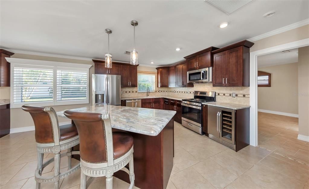 For Sale: $549,999 (3 beds, 2 baths, 1680 Square Feet)