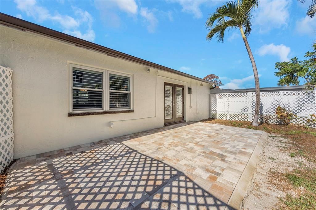 For Sale: $549,999 (3 beds, 2 baths, 1680 Square Feet)