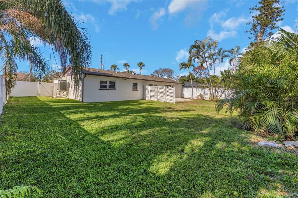 For Sale: $549,999 (3 beds, 2 baths, 1680 Square Feet)